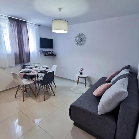 Apartment P&M Πούλα Εξωτερικό φωτογραφία